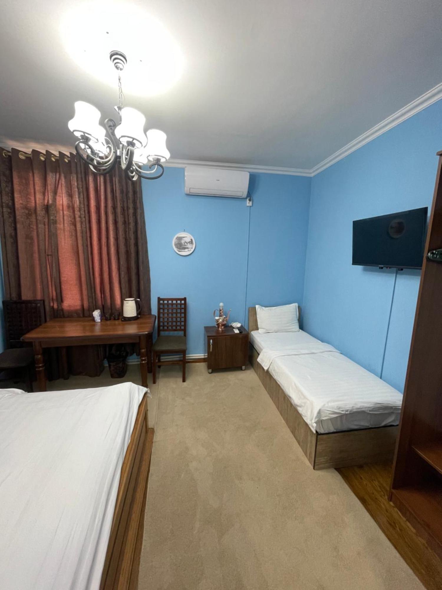 Mulberry Hotel Tashkent Esterno foto
