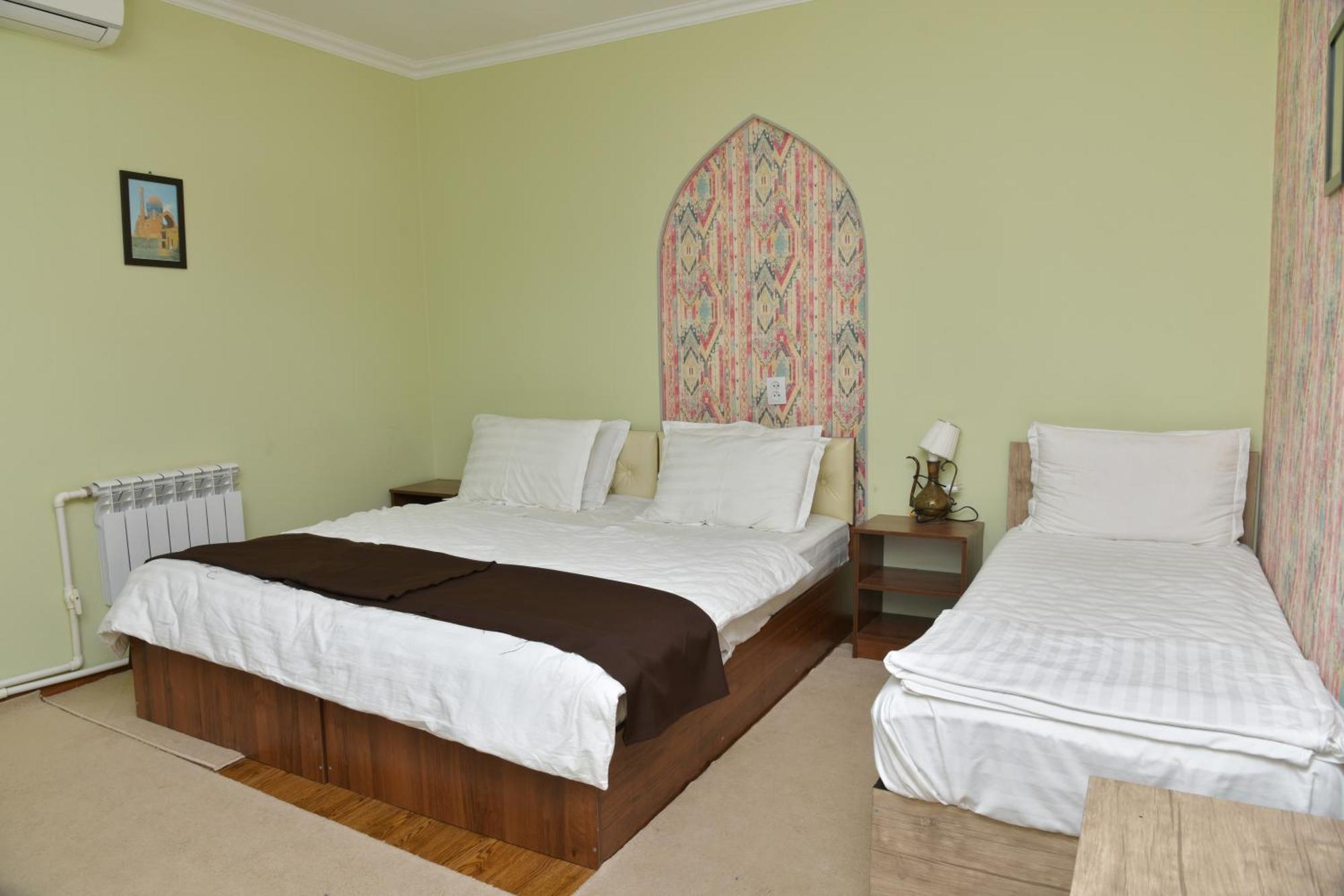 Mulberry Hotel Tashkent Esterno foto