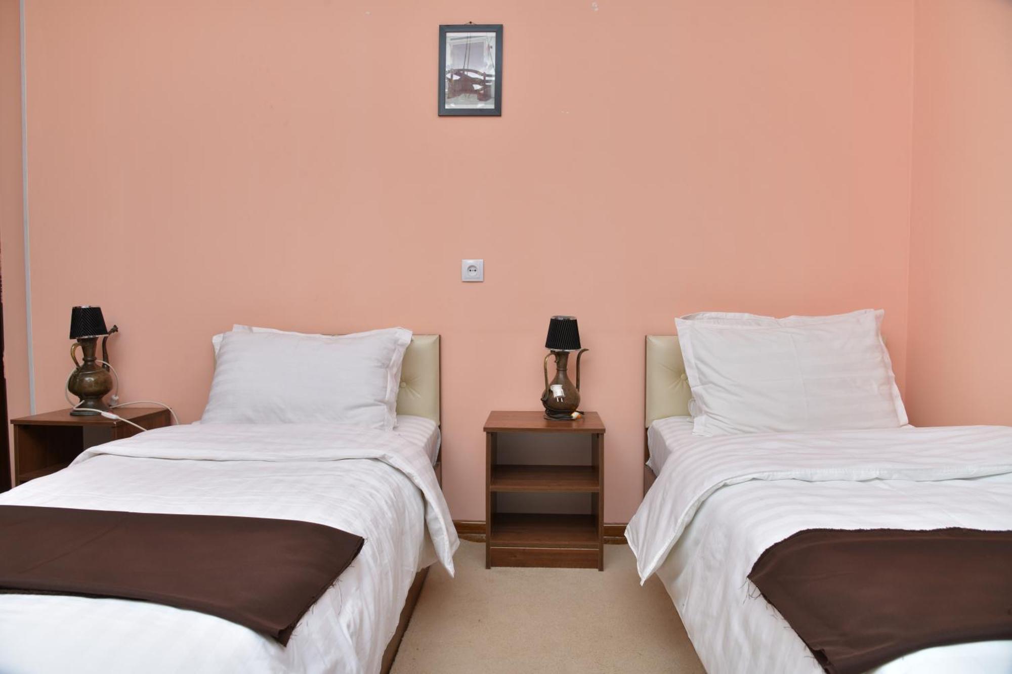 Mulberry Hotel Tashkent Esterno foto