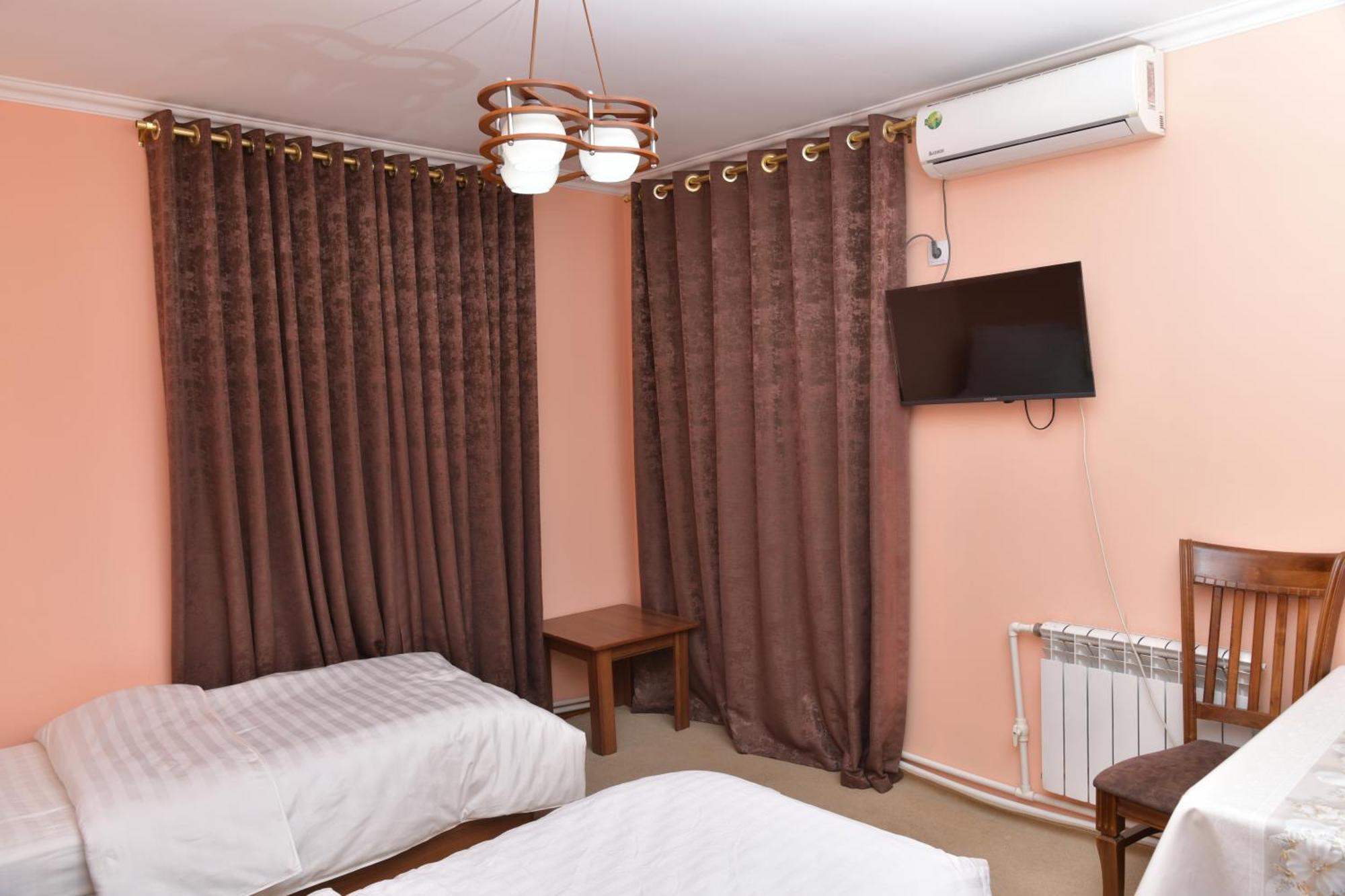 Mulberry Hotel Tashkent Esterno foto