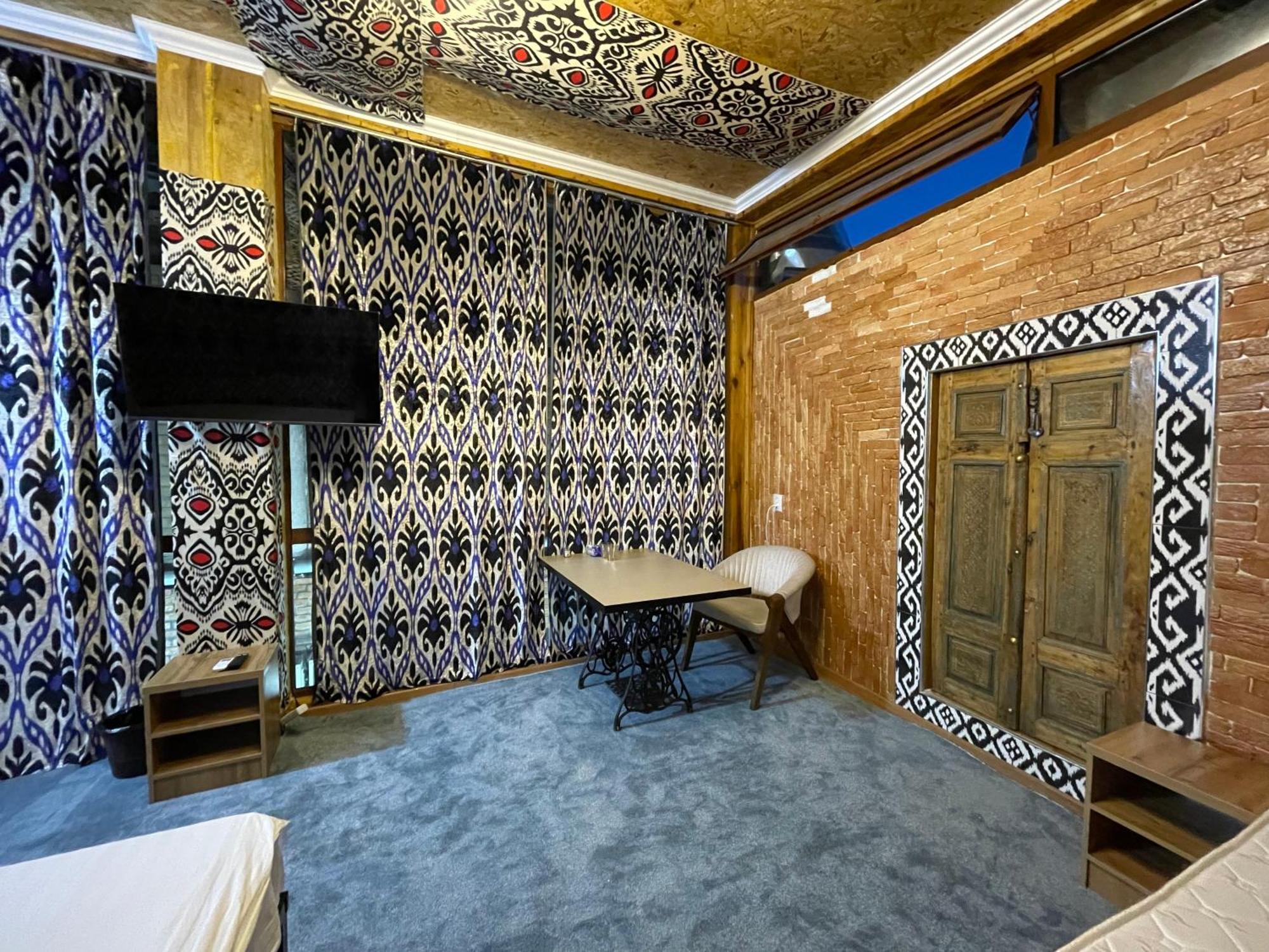 Mulberry Hotel Tashkent Esterno foto