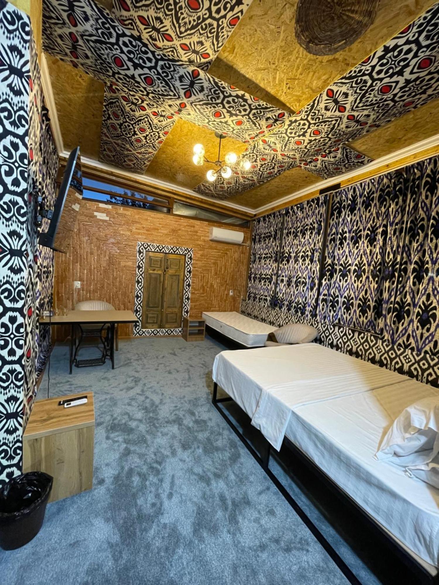 Mulberry Hotel Tashkent Esterno foto